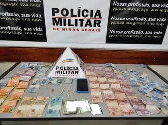 PM PRENDE AUTORES, APREENDE DROGAS E DINHEIRO EM TRÊS PONTAS