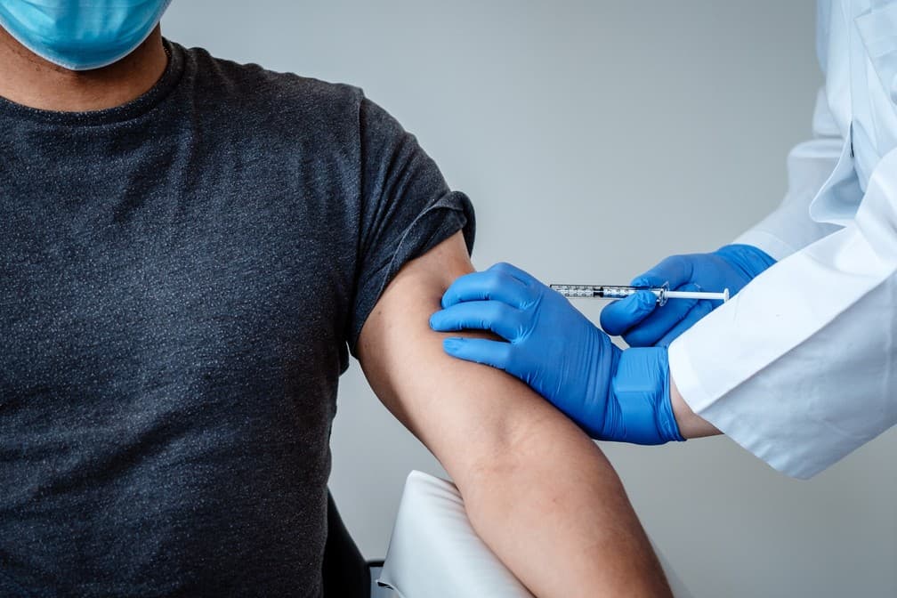 ALERTA: QUANDO VOCÊ ESTARÁ PROTEGIDO DEPOIS DE TOMAR A VACINA?