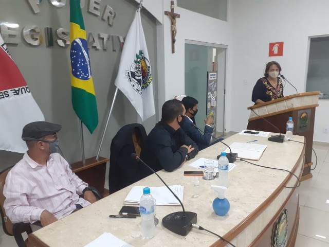 NA CÂMARA: Vereadores e secretária de Assistência Social abordam temporal e medidas a serem adotadas para atendimento emergencial dos atingidos