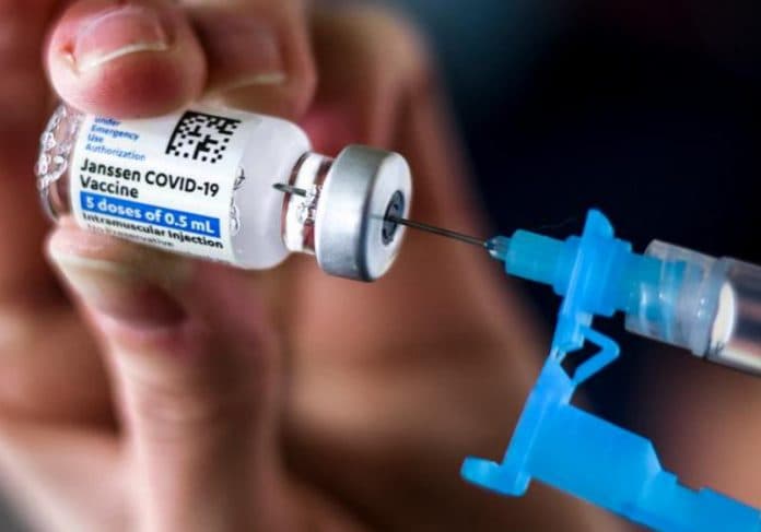 BOA NOTÍCIA: Vacina da Janssen que chega ao Brasil é eficaz contra variantes: dose única