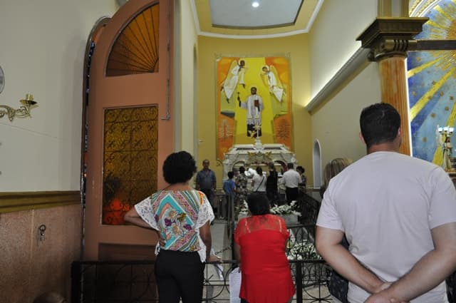 FESTA DE 116 ANOS DE MORTE DO BEATO PADRE VICTOR ACONTECE EM FORMATO HÍBRIDO