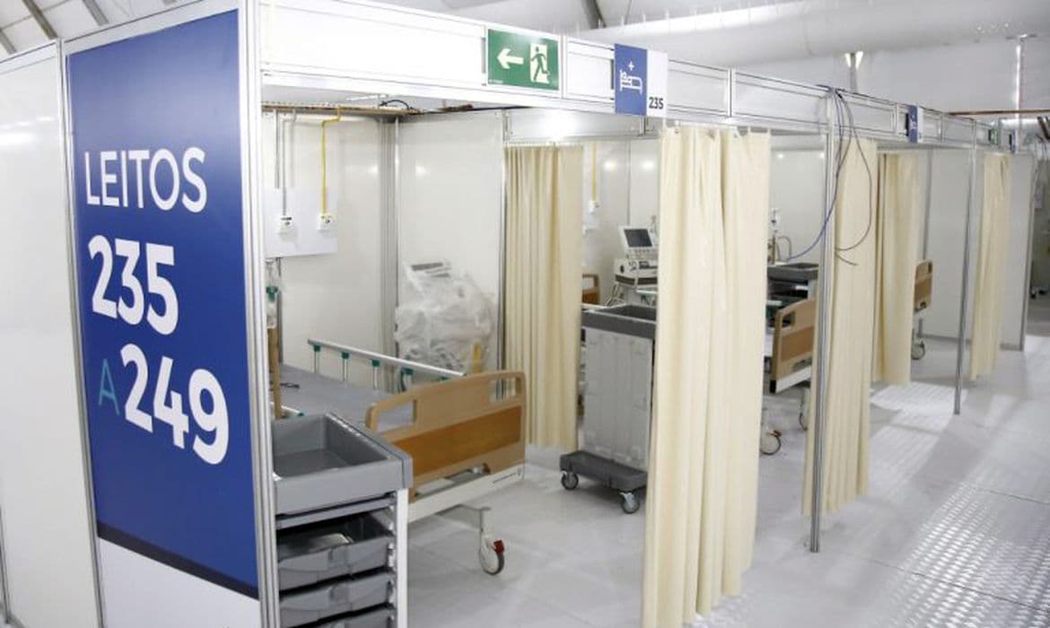 BOA NOTÍCIA: Mortes por covid-19 recuam 30,4% e atingem menor média no ano