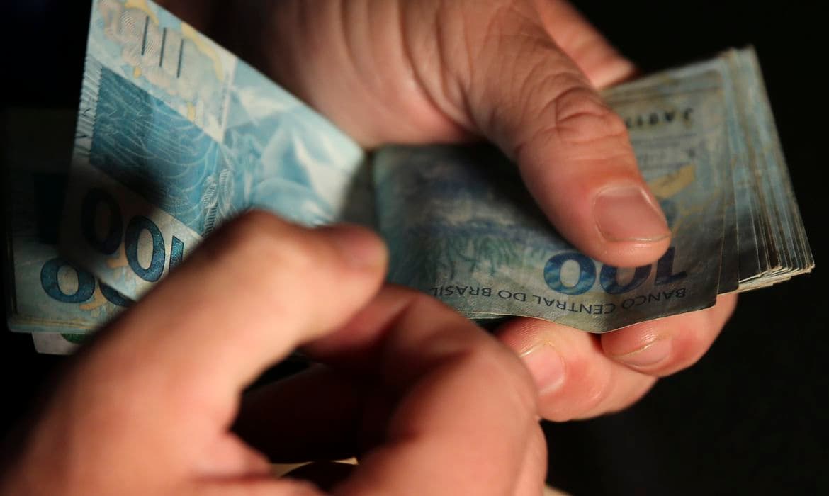 ATENÇÃO: Conexão explica como consultar dinheiro esquecido em bancos