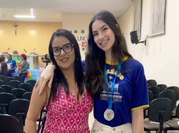Aluna da rede estadual do Sul de Minas ganha bolsa de R$ 2 milhões para estudar em universidade dos EUA