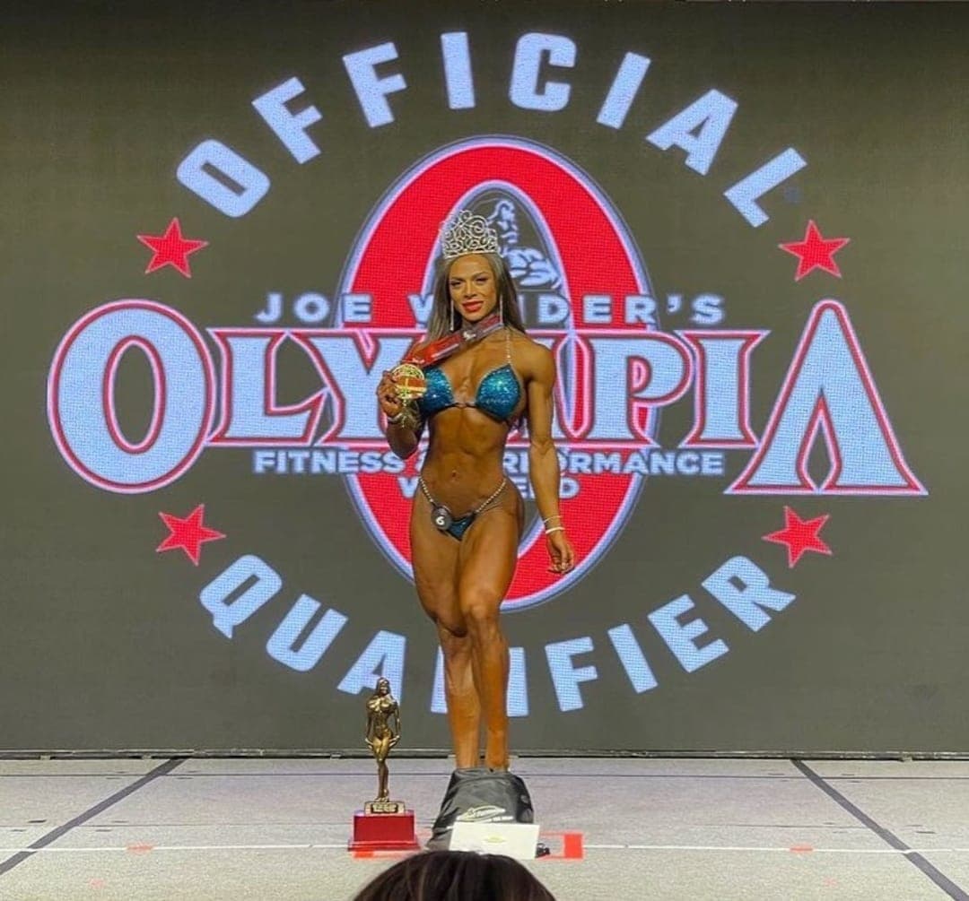 TRESPONTANA DANI MENDONÇA VENCE EM LAS VEGAS E SE CLASSIFICA PARA O MR. OLYMPIA